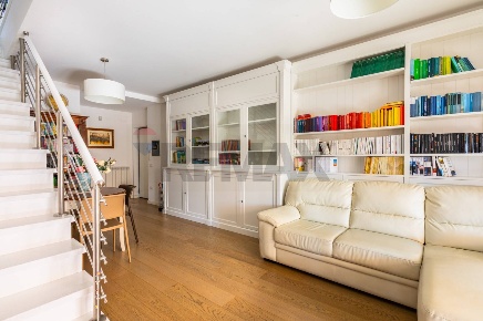 Foto Duplex in Via Andrea Cordedda 13, Sassari Porcellana di 158 m²
