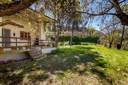 Foto Villa unifamiliare in VIA DELLE  RONDINI - CONTRADA COLOMBO SNC,