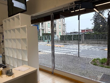 Foto Negozio in Via Gianforte Suardi, Bergamo Corridoni di 68 m² in affitto