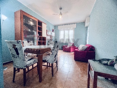 Foto Appartamento in Via Maffeo Bagarotti 30, Milano Baggio di 95 m²