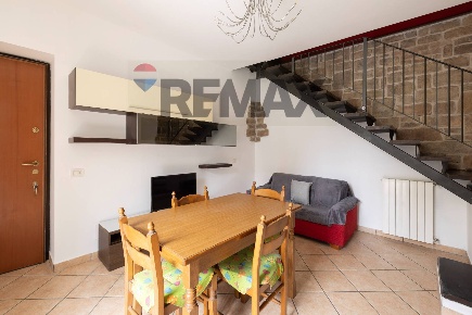 Foto Casa indipendente in Via Milano 20, Oggiono Centro di 57 m² in vendita