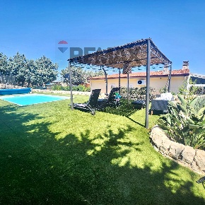 Foto Villa unifamiliare in Strada Provinciale 73, Ragusa Zona Industriale