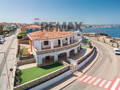 Foto Locale commerciale in Lungomare Balai 70, Porto Torres di 265 m²