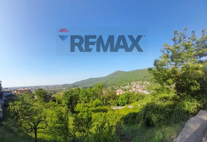Foto Terreno residenziale a Alzano Lombardo Centro di 1300 m² in vendita
