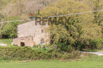 Foto Rustico in Via della Madonna 0, Semproniano di 300 m² con 3 locali