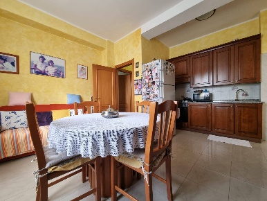Foto Appartamento in Via Campidano, Carbonia Centro di 82 m² con 3 locali