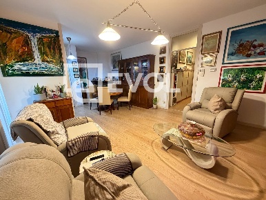 Foto Appartamento in Villaggio Europa, Lignano Sabbiadoro Centro di 100 m²