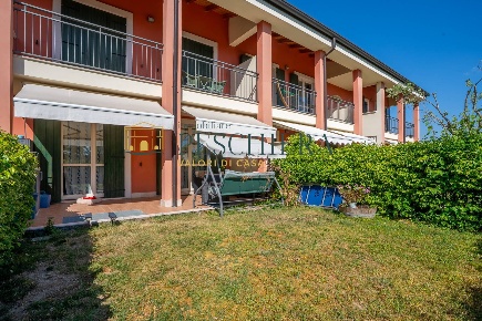 Foto Appartamento in Località Pignolini 15, Peschiera del Garda Broglie