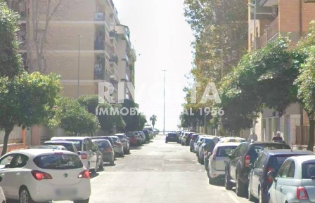 Foto Locale commerciale in Via Francesco Grenet 42, Roma Ostia Ponente