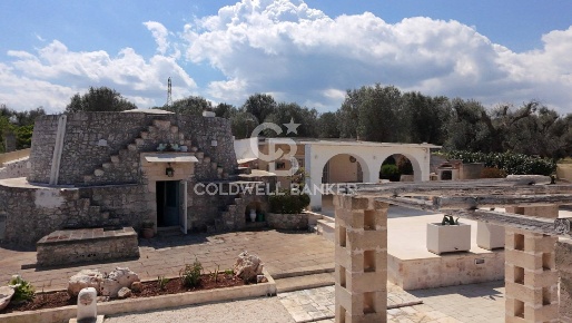 Foto Chalet in Contrada Badessa snc, Ostuni di 160 m² con 6 locali