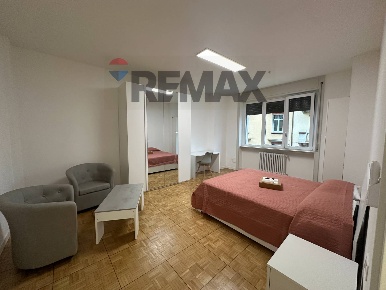 Foto Stanza in VIA PIAVE 1, Varese Centro di 24 m² con 1 locali in affitto
