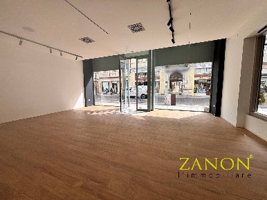 Foto Locale commerciale in Corso Verdi, Gorizia Centro di 160 m² in affitto