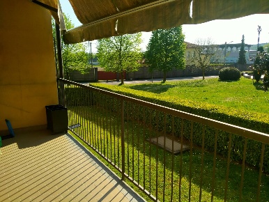 Foto Appartamento in uguaglianza 62, Vergiate Centro di 120 m² con 4 locali