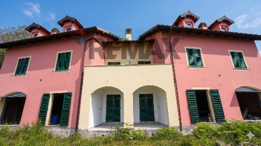 Foto Villa a schiera in Via Sareto, Ceranesi Gaiazza di 210 m² in vendita