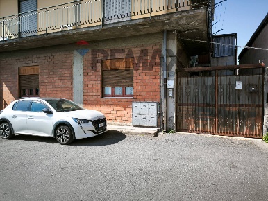 Foto Appartamento in Via Del Nespolo 34, Catania San Giorgio di 79 m²