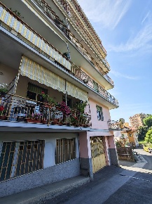 Foto Appartamento a Chiavari Stadio di 112 m² con 5 locali in vendita