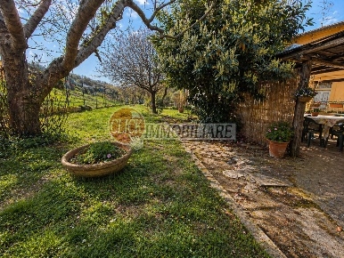 Foto Casa indipendente a Borgo San Lorenzo di 115 m² con 5 locali