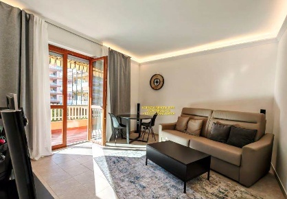 Foto Appartamento in VIA LAMBOGLIA, Ventimiglia Nervia di 72 m² in vendita