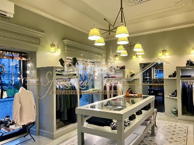 Foto Negozio in Piazza Tommaseo, Milano Vincenzo Monti di 330 m² in affitto