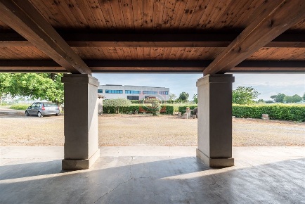 Foto Casa indipendente a Cesena di 320 m² con 11 locali in vendita