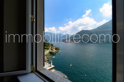 Foto Appartamento in Via Besana, Moltrasio di 70 m² con 3 locali in affitto