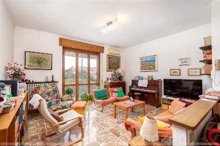 Foto Appartamento in Via Verdi, Cisliano Centro di 139 m² con 3 locali