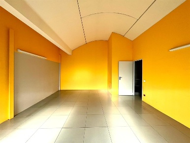Foto Ufficio in Via Provinciale, Mornago Centro di 100 m² con 3 locali