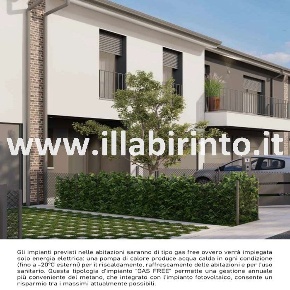 Foto Appartamento in via fratelli rosselli, Faenza di 110 m² con 3 locali