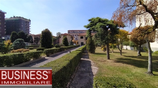 Foto Appartamento in Via Fava, Milano Maggiolina di 90 m² con 3 locali