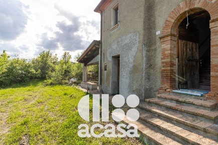 Foto Rustico in via samba 1560, Roncofreddo di 303 m² con 8 locali