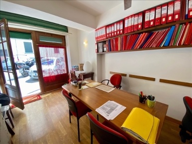 Foto Ufficio in VIA GELLI, Firenze Coverciano di 16 m² con 1 locali