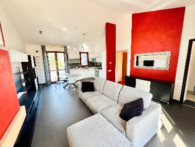 Foto Attico in via carlo urbani, Fabriano Centro di 100 m² con 5 locali
