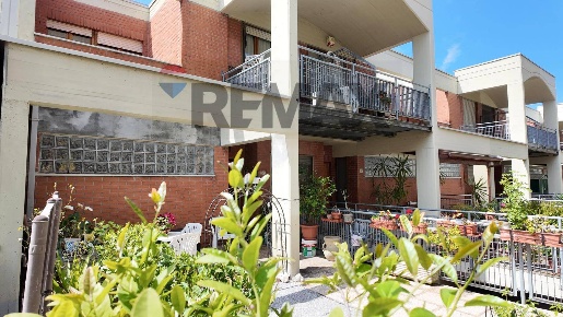 Foto Villa a schiera a Ancona Q3 di 150 m² con 4 locali in vendita