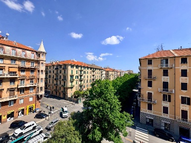 Foto Appartamento in CORSO MAZZINI 19, Savona Centro Storico di 118 m²