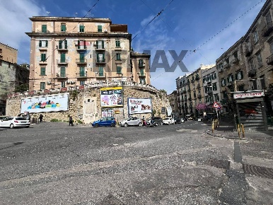 Foto Appartamento a Napoli Museo di 117 m² con 4 locali in vendita