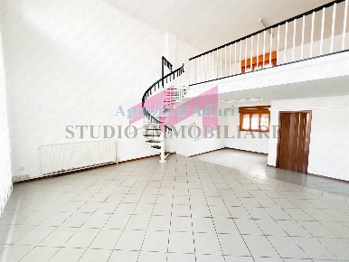 Foto Negozio in Via Leonardo Da Vinci 4, Castelmassa di 50 m² in affitto