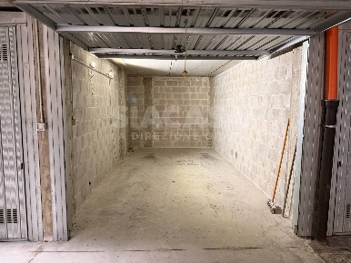 Foto Posti auto in VIA SAN FRANCESCO 28/B, Busnago di 15 m² con 1 locali