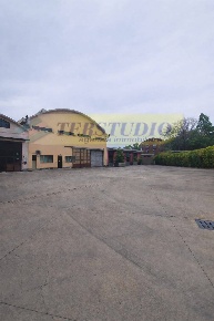 Foto Capannone industriale in via crescenzago 188, Sesto San Giovanni