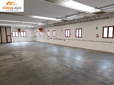 Foto Capannone industriale in SALE MARASINO, Sale Marasino di 600 m²