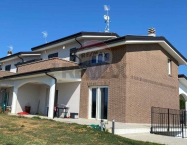 Foto Appartamento in Via Casciolano snc, Perugia Ponte Valleceppi di 145 m²