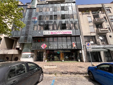 Foto Ufficio in Via Sandro Pertini 11, Rende Roges di 56 m² con 1 locali