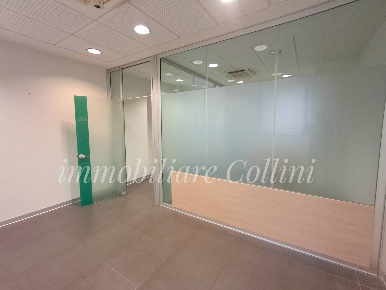 Foto Ufficio a Tarcento Centro di 410 m² con 3 locali in affitto