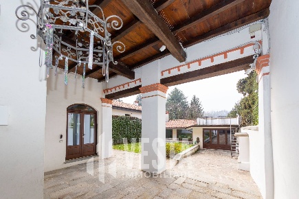 Foto Casa indipendente in Via Santa Petronilla, Santa Maria Hoè Centro