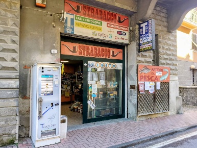 Foto Attività commerciale a Altare di 70 m² con 2 locali in vendita
