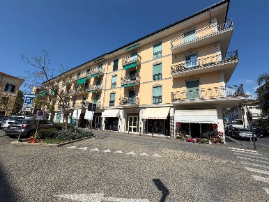 Foto Appartamento in Piazza Giuseppe Maglione 10, Diano Marina Centro