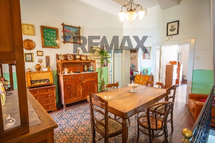 Foto Casa indipendente in Corso Umberto I 206, Nizza di Sicilia di 350 m²