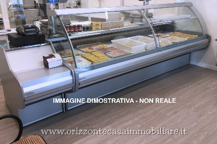 Foto Attività commerciale a Ascoli Piceno di 70 m² con 3 locali in vendita