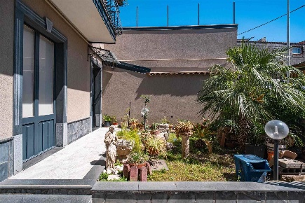 Foto Casa indipendente in via laudani 5, Santa Maria di Licodia di 186 m²