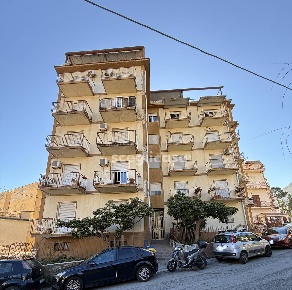 Foto Appartamento in Via Francesco Cangialosi 22, Carini Centro di 131 m²