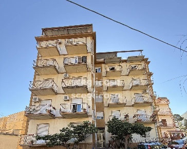 Foto Appartamento in Via Francesco Cangialosi 22, Carini Centro di 131 m²